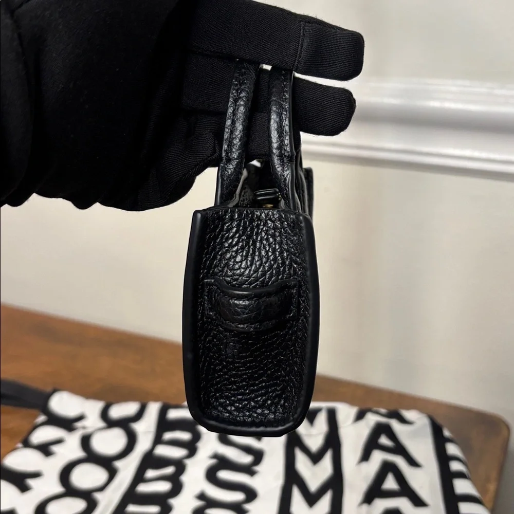MARC JACOBS THE TOTE BAG: NANO BAG CHARM- AUTHENTIC - Picture 9 of 16
